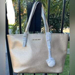 MICHAEL Michael Kors pale gold jet set travel leather tote shoulder bag NWT